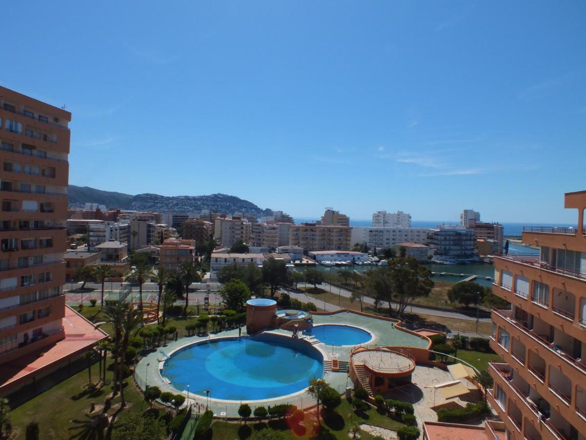 Rnet - Ir 7-42 Studios Roses Costa Brava ภายนอก รูปภาพ